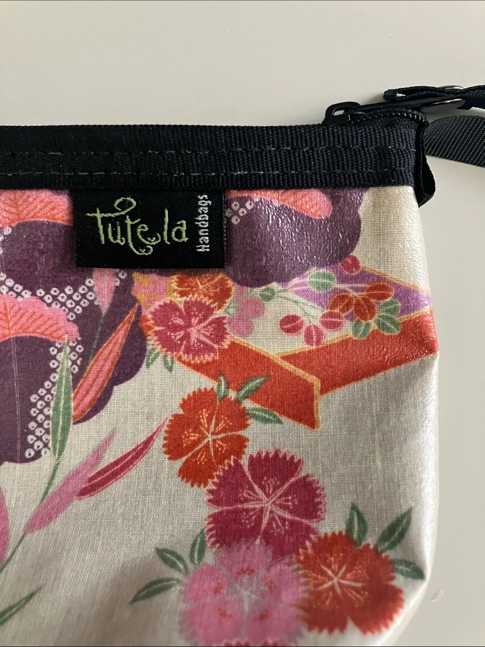 Tutelage cosmetic bag